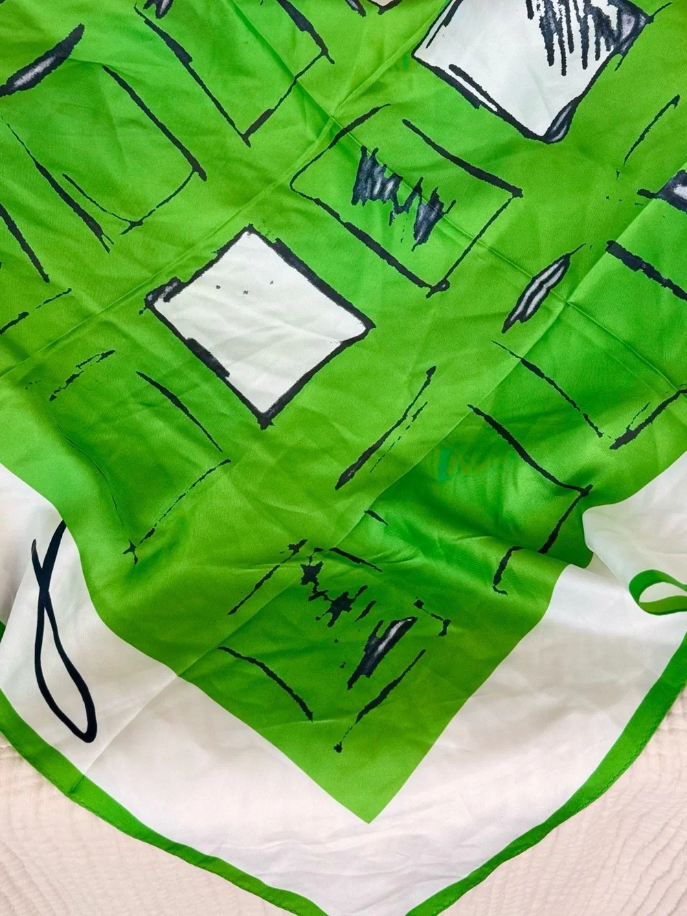 Green and White Graphic Women’s Scarf